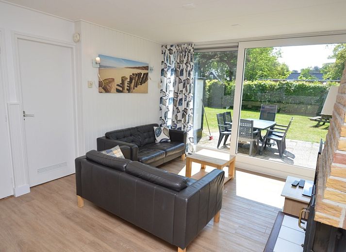 Vakantiehuis de Parel 282 in De Dennen, Texel met ruime groene tuin en terras.