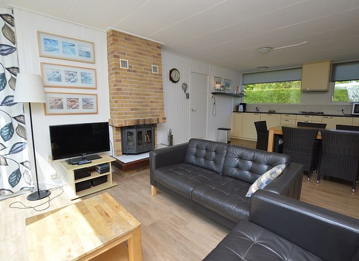 Vakantiehuis de Parel 282 in De Dennen, Texel met ruime groene tuin en terras.