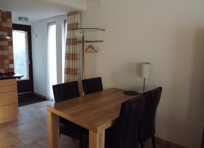 Ferienhaus Gortersmient 246 Terrasse mit Sitzgelegenheit in De Dennen, Texel, Waddeninseln.