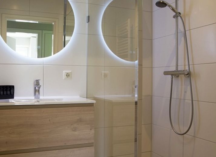 Stilvolles Wohnzimmer im Bungalowpark 't Hoogelandt - Bungalow-Texel, De Dennen, Texel, Waddeninseln.