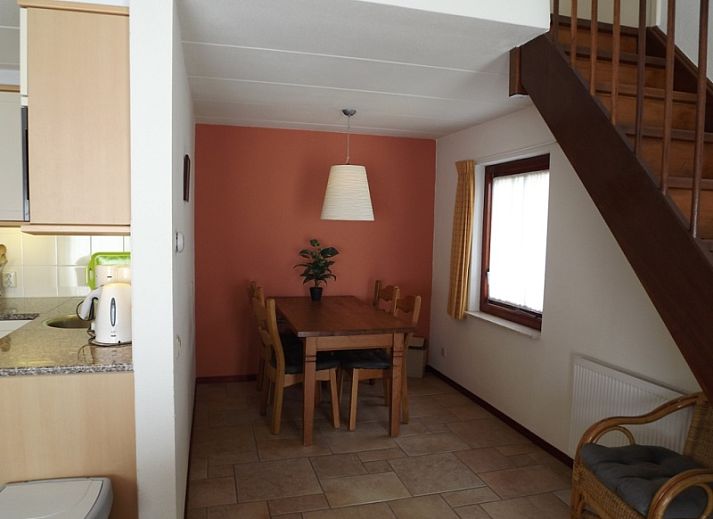 Ferienhaus Gortersmient 282 in De Dennen, Texel mit grossem Garten und Terrasse fuer Entspannung auf den Watteninseln.