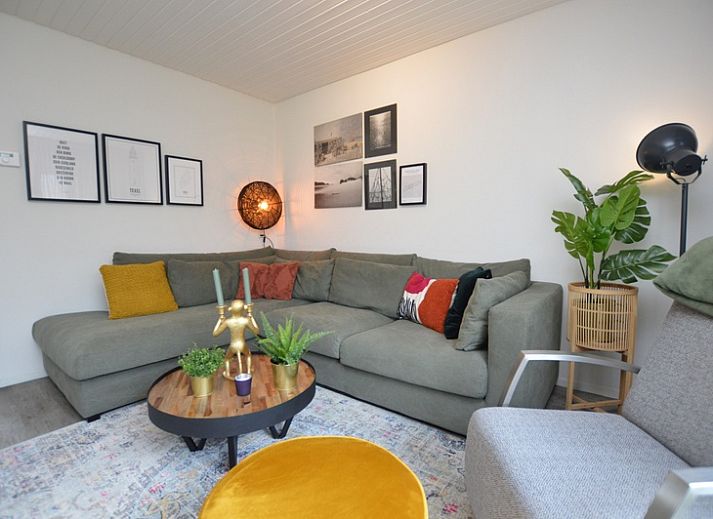 Vacation home Gerritslanderdijkje 146 - Salty Dog in De Dennen, Texel with green garden and terrace.