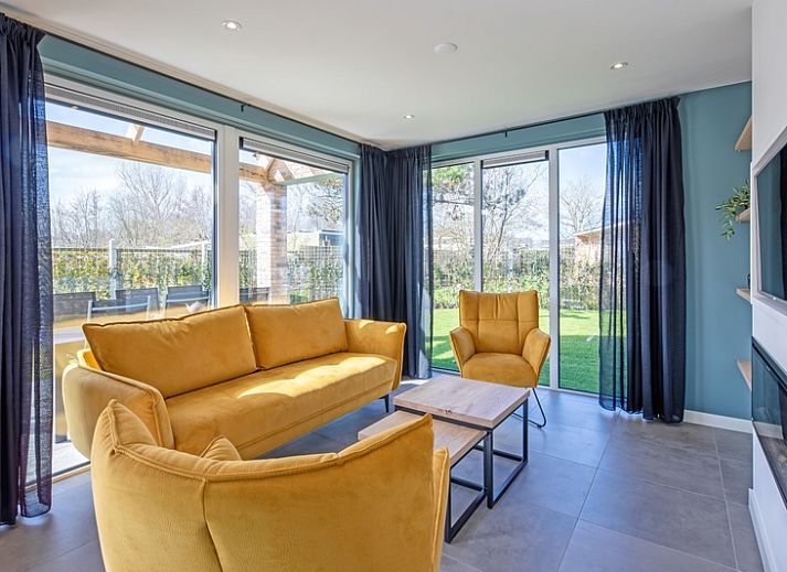 Ferienhaus im Bungalowpark 't Luwe Land, Nieuw Vredelust in Texel mit grosser Veranda und natuerlicher Umgebung.