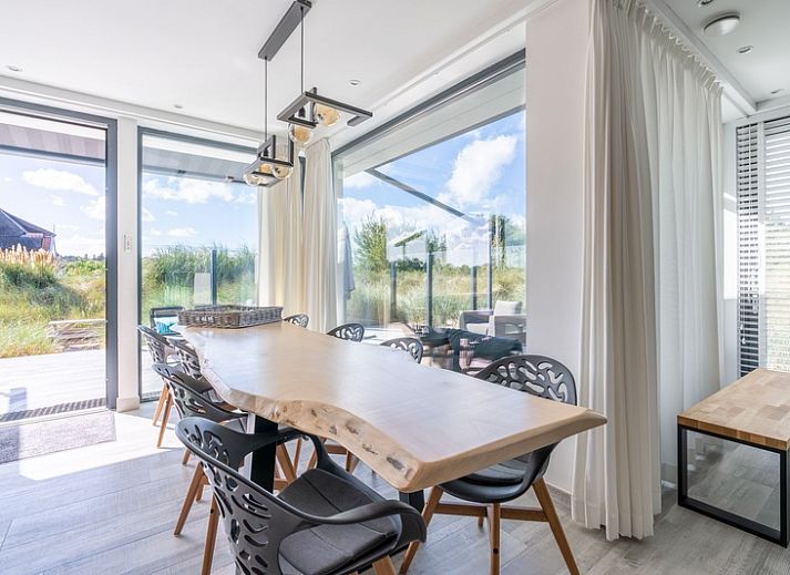 Geniessen Sie die ruhige Umgebung rund um die Strandvilla Hygge, ein Ferienhaus in De Dennen, Texel, ideal fuer Naturliebhaber.