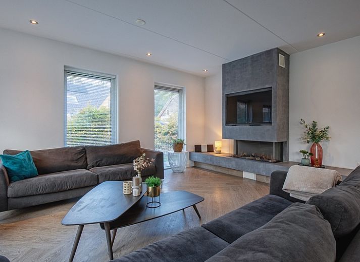 Bungalowpark 't Hoogelandt - Villa Bloem en Bos in De Dennen, Texel mit grossem Garten und Terrasse, ideal fuer einen entspannten Urlaub.