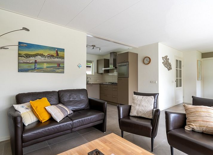 Geniessen Sie die gruene Umgebung im Landhuis Tempelierweg 23, Ferienhaus in De Dennen, Texel auf den Watteninseln.