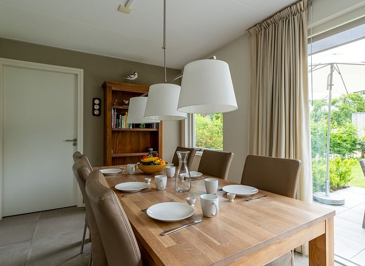 Geniessen Sie die gruene Umgebung im Landhuis Tempelierweg 23, Ferienhaus in De Dennen, Texel auf den Watteninseln.