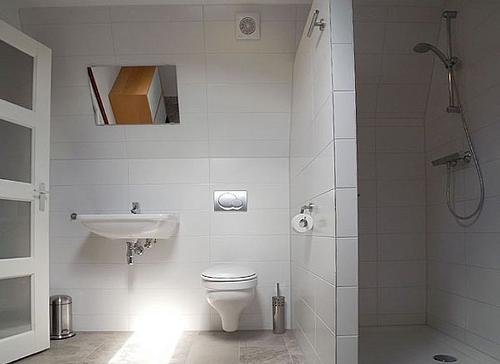 Grundriss des Ferienhauses Gortersmient 326, Texel, mit grossem Wohn- und Essbereich.