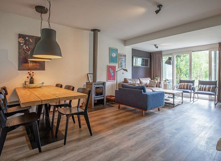 Bungalowpark Gortersmient - Blommenzee in De Dennen, Texel. Ruim vakantiehuis met zonnig terras en groene tuin.