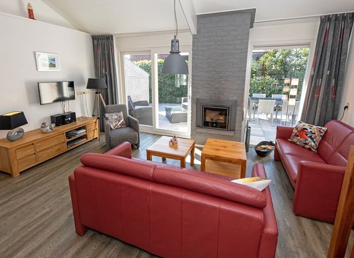 Bungalowpark Gortersmient Ferienhaus Gortersmient 236 in De Dennen Texel mit schoener Fassade und Garten.