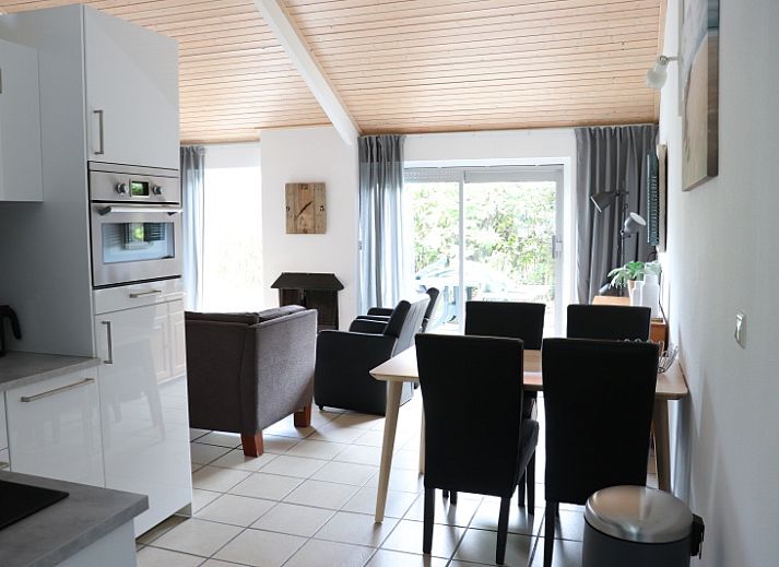 Vacation home Gortersmient 290 in De Dennen, Texel with sunny terrace and garden.