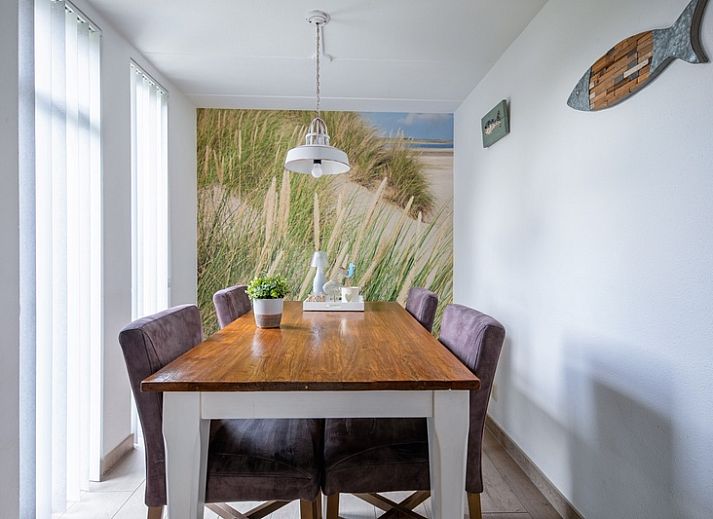 Vakantiehuis Gortersmient 302 met zonnig terras in De Dennen, Texel.