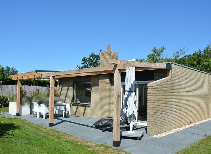 Guest house 011386 • Holiday property Texel • Bungalowpark 't Luwe Land - Bungalow 13c 