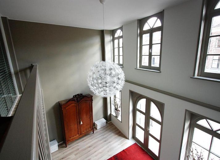 Historische Strasse mit Stadslogement By Peek in Sneek, Friesland.