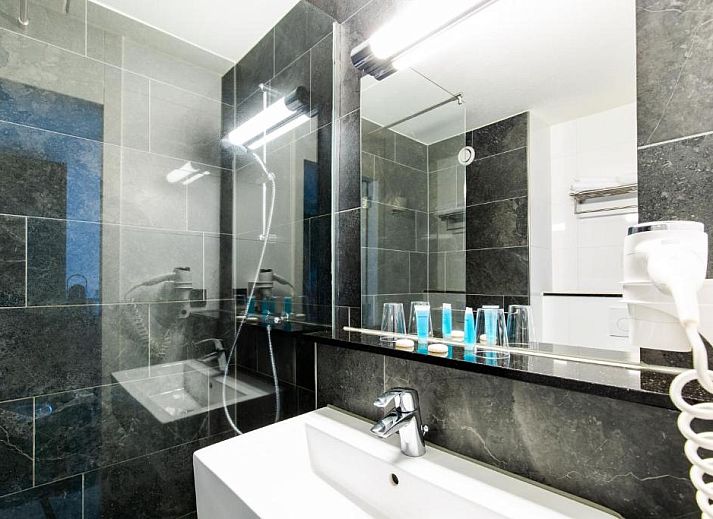 Gemuetlicher Essbereich im Bastion Hotel Maastricht Centrum, Ferienwohnung in Maastricht, Limburg.