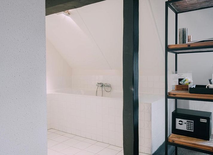 Verblijf 013947 - Vakantie appartement Zuid Limburg - Hotel Trash Deluxe