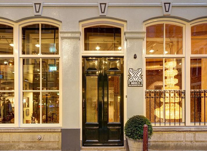 Guest house 0151458 • Apartment Amsterdam eo • Hotel V Nesplein
