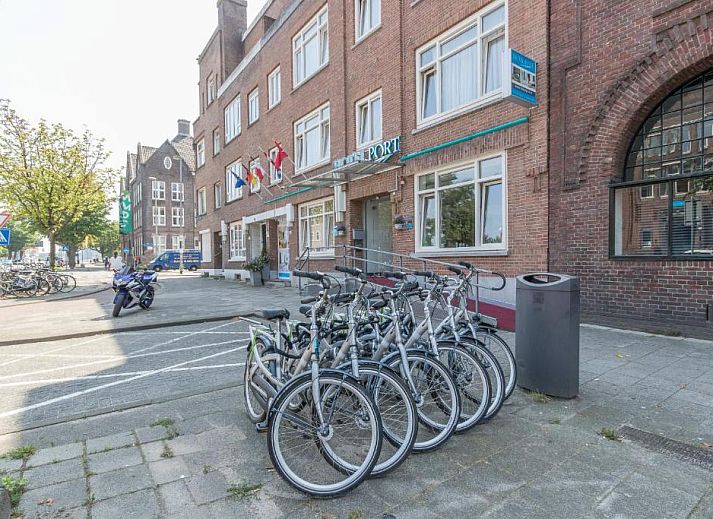 Guest house 027032 • Apartment Rotterdam eo • Hotel Port