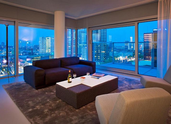 Urban Residences Rotterdam vakantieappartement met moderne architectuur in hartje Rotterdam, Zuid-Holland.