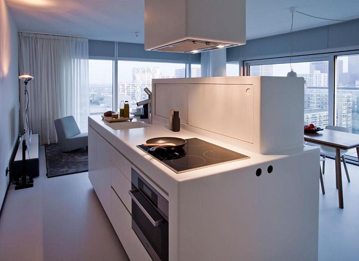 Panoramisch uitzicht vanaf het terras van Urban Residences Rotterdam vakantieappartement in Rotterdam, Zuid-Holland.