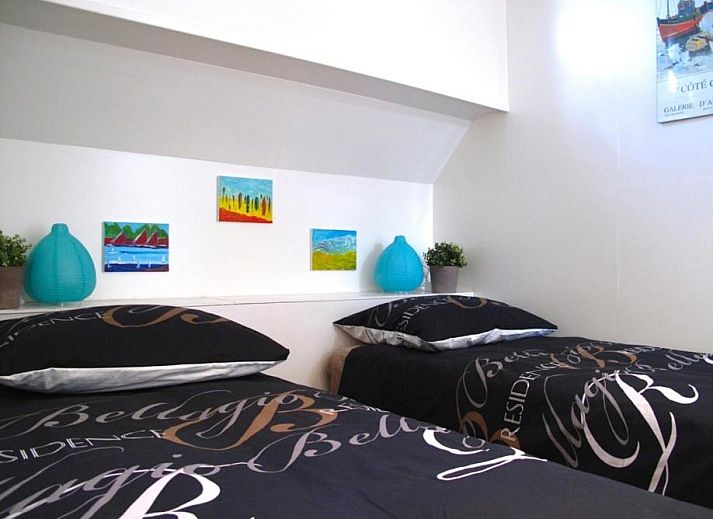 Boathotel Rotterdam Seven, unique stay on water in Rotterdam, South Holland.