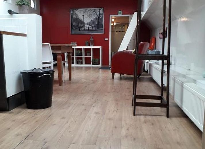 Modern bathroom with designer sink in Boathotel Rotterdam Seven, Rotterdam.