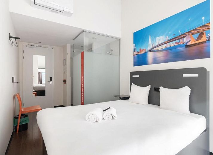 Guest house 027059 - Apartment Rotterdam eo - easyHotel Rotterdam City Centre
