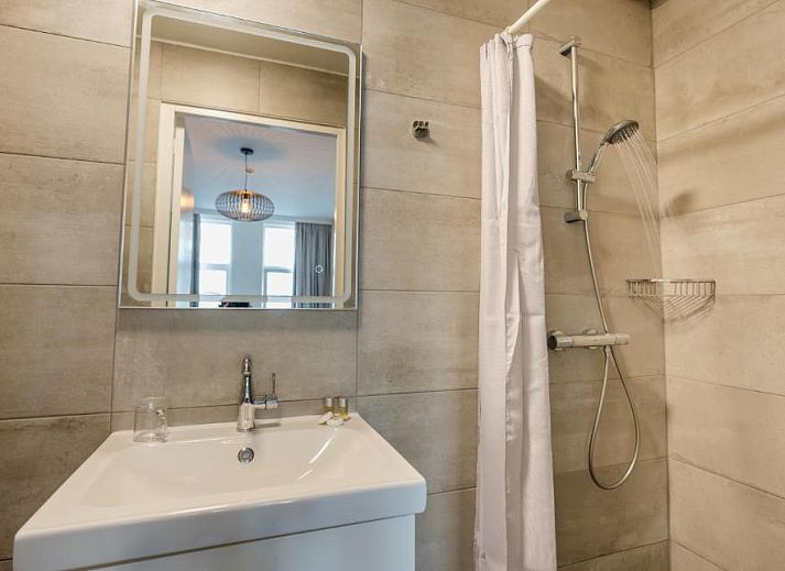 Komfortables Zimmer im Hotel Orion, Ferienwohnung in Rotterdam, Suedholland mit eleganter Einrichtung.