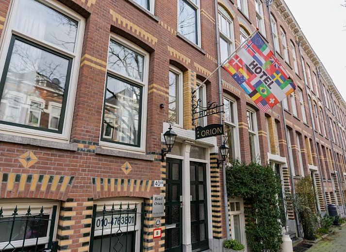 Komfortables Zimmer im Hotel Orion, Ferienwohnung in Rotterdam, Suedholland mit eleganter Einrichtung.