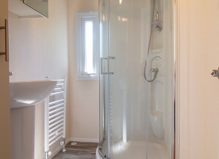 Terrasse mit gemuetlicher Sitzecke im Chalet Rhobin, Formerum, Terschelling.