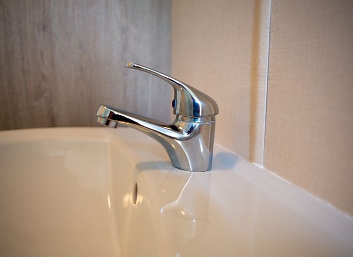 Terrasse mit gemuetlicher Sitzecke im Chalet Rhobin, Formerum, Terschelling.