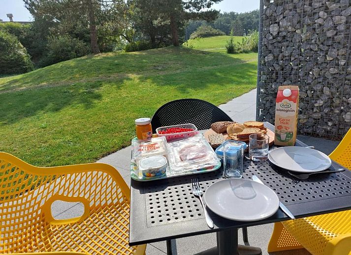 Hallenbad im Appartement APHRODITE, Ameland, perfekt fuer Entspannung und Spass.