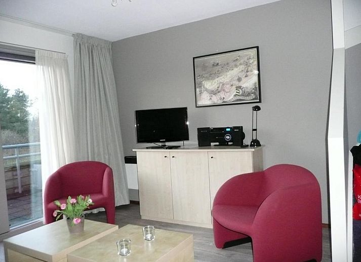 Schlafzimmer in Kaapshoff 32, Hollum, Ameland, mit komfortabler Einrichtung.