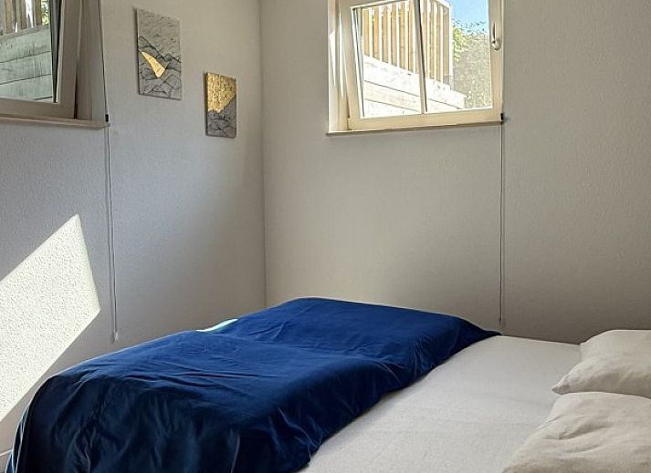 Stylish kitchen and dining area in De Hoek vacation home, Hoorn, Terschelling.