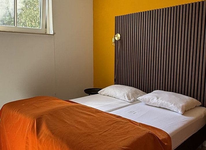 Stylish kitchen and dining area in De Hoek vacation home, Hoorn, Terschelling.