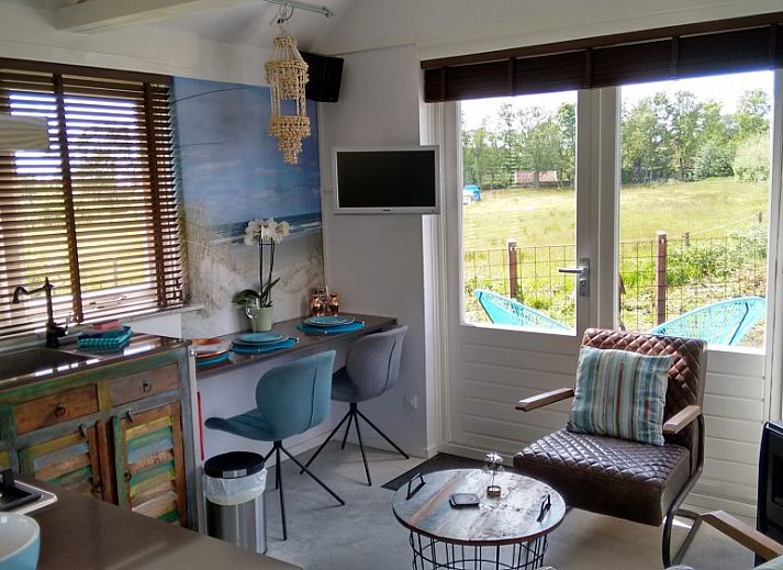 Beach House Terschelling vakantiehuis in Klein Hoorn, omringd door groen en natuur op de Waddeneilanden.