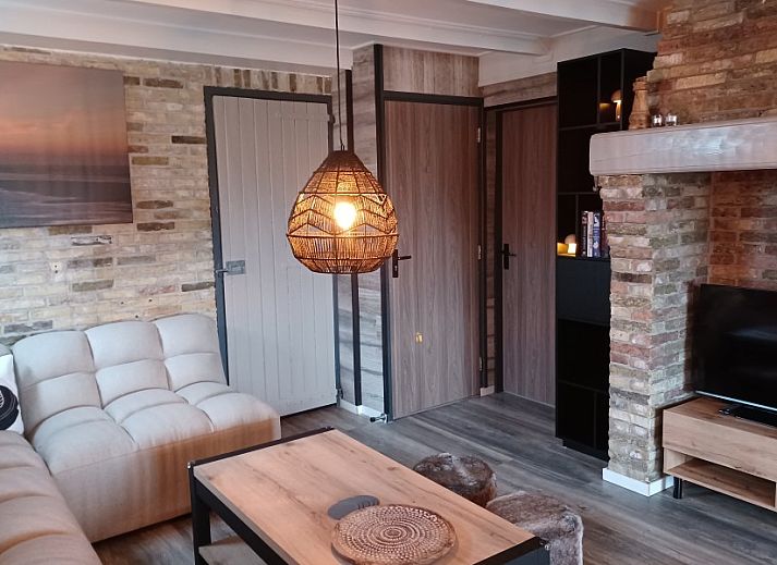 Kinderkamer in Duinvilla De Reddingboot, Oosterend, Terschelling met schattige dierenprints.