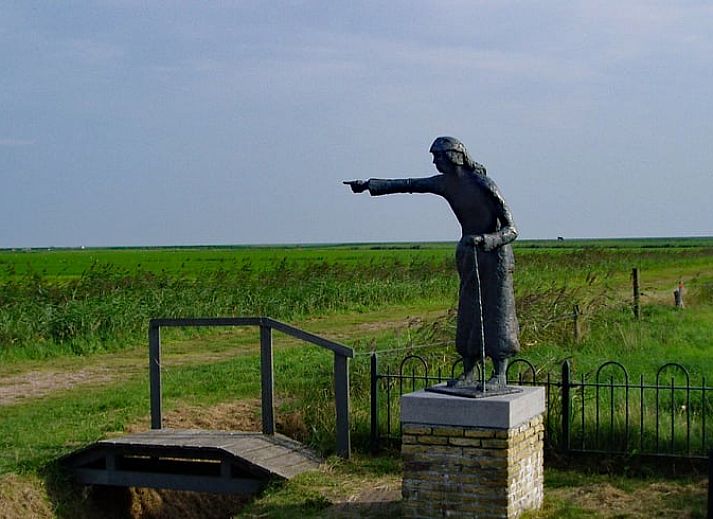Gemuetliches Schlafzimmer im Ferienhaus in Oosterend mit warmer Beleuchtung, Terschelling.