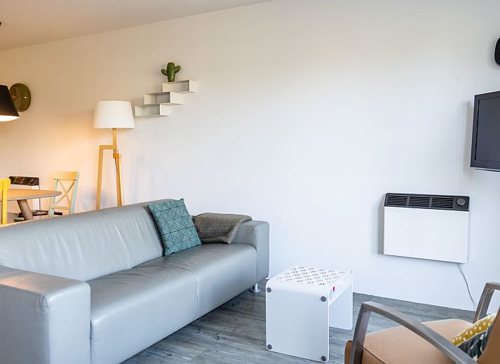 Schlafzimmer mit bequemem Bett im Appartement Sauna, Oosterend, Terschelling. Perfekt fuer eine erholsame Nacht auf den Watteninseln.