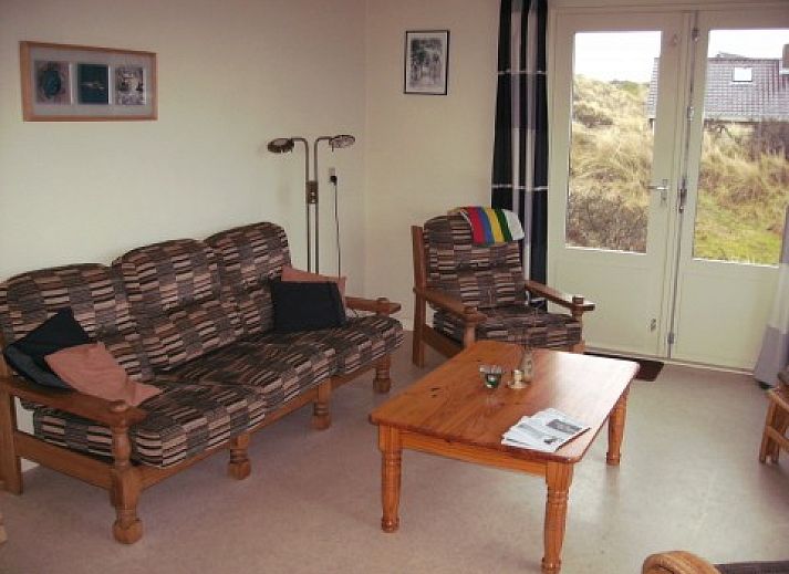 Vakantiehuis Pirola in Midsland aan Zee, Terschelling omgeven door duinen en natuur.