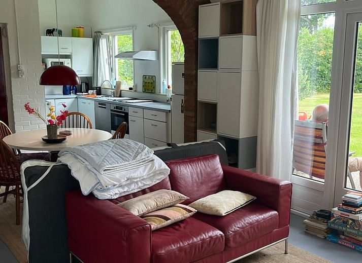 Atemberaubender Sonnenuntergang im Ferienhaus in Midsland Noord, Terschelling. Geniessen Sie die Gelassenheit der Natur auf den Watteninseln.