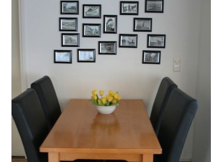 Rustige buitenomgeving van vakantiehuis Botter in Midsland Noord, Terschelling.