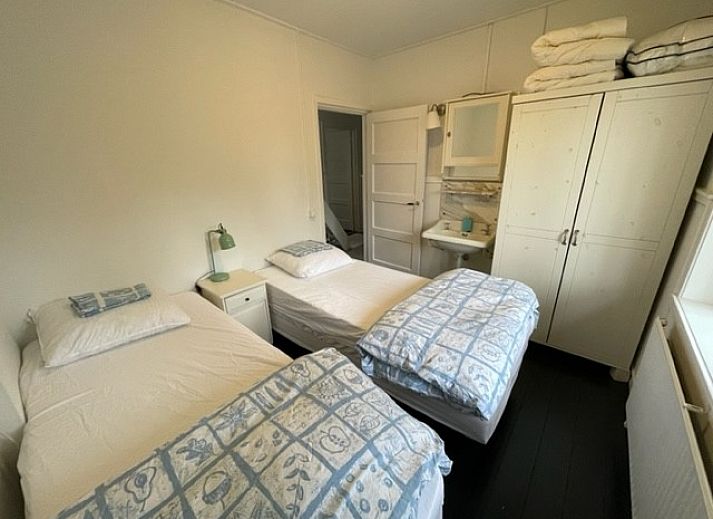 Bluehender Garten im Ferienhaus Duinhuis in Midsland Noord, Terschelling, mit schoener Natur fuer ein ruhiges Wattenmeer-Erlebnis.