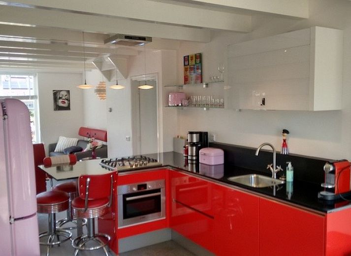 Charmant vakantiehuis WadsEb.com met een ruime tuin in Klein Hoorn, Terschelling, ideaal voor een ontspannen verblijf.