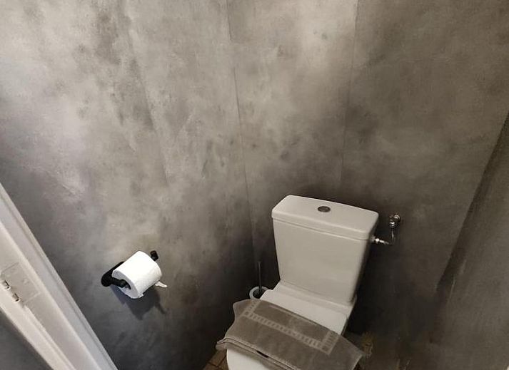 Comfortabele binnenruimte van Hotel Holland Lodge, Utrecht met moderne inrichting.