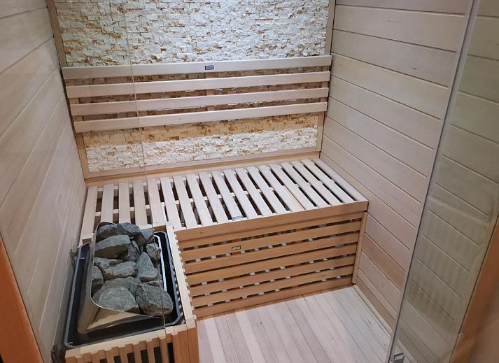 Moderne kamer met voorzieningen in Hotel-Chao NL, Utrecht.