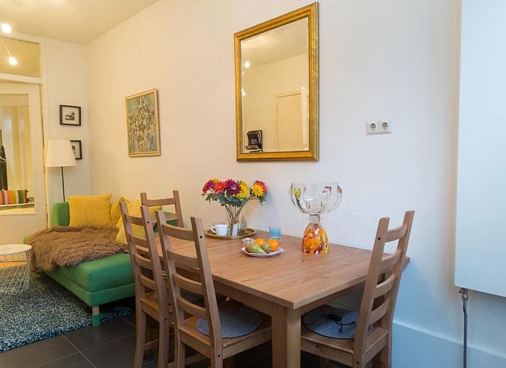 Ontspannende sauna in B&B Chez Cho, appartement in Utrecht, Utrecht eo, perfect voor wellnessliefhebbers.