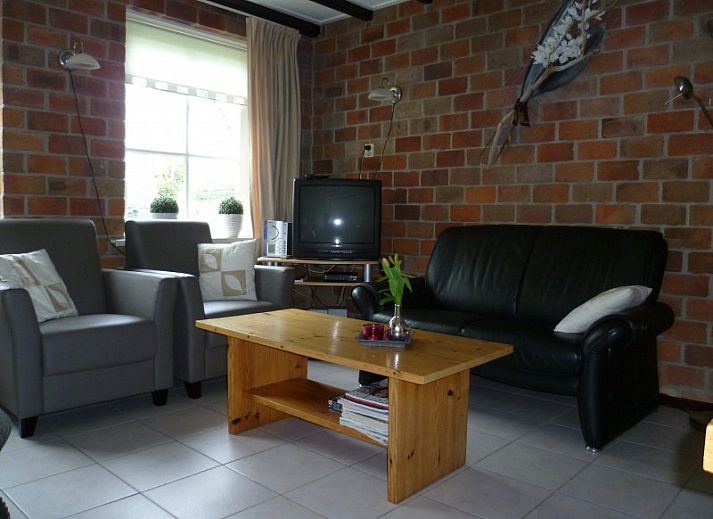 Charmantes Ferienhaus elsbeth.op-ameland in Ballum mit Blumengarten, Wadden Islands.