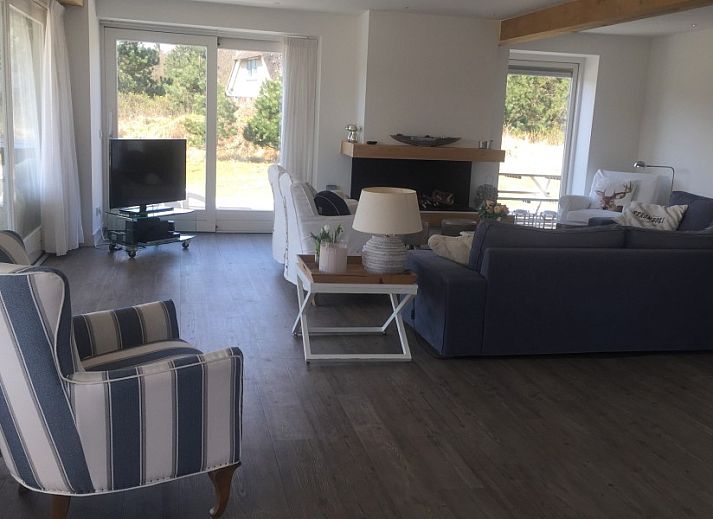 Uitzicht op Wellnessvilla Zee & Zo en omgeving in Buren, Ameland met nabijgelegen strand en natuur.