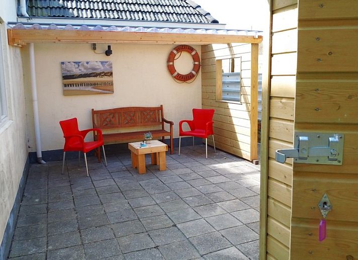 Winterliche Atmosphaere im Ferienhaus Oerd in Hollum, Ameland, verschneit.